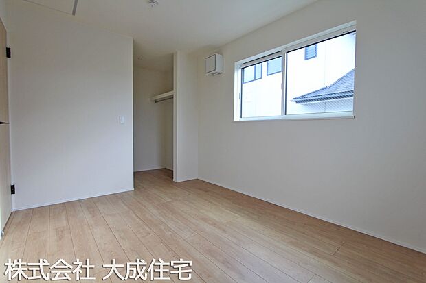 内装:2号棟：洋室6帖　現地写真2025.12.22撮影