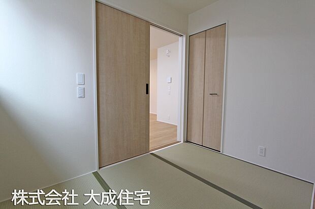 内装:2号棟：和室3．7帖　現地写真2025.12.22撮影