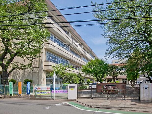 周辺環境:小学校 1300m 朝霞市立朝霞第二小学校(徒歩17分。)