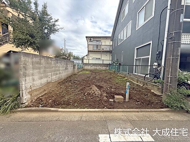 外観:周辺に公園があり、緑もしっかり感じられる住環境です！　現地写真2025.10.24撮影