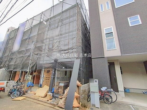 外観:D号棟:カースペース1台分ございます! 現地写真2026.2.12撮影