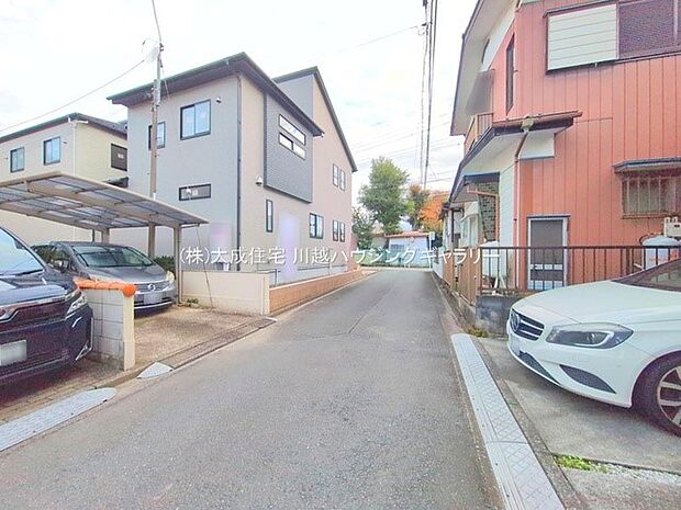 外観:接道。 1号棟:現地写真2025.11.11撮影