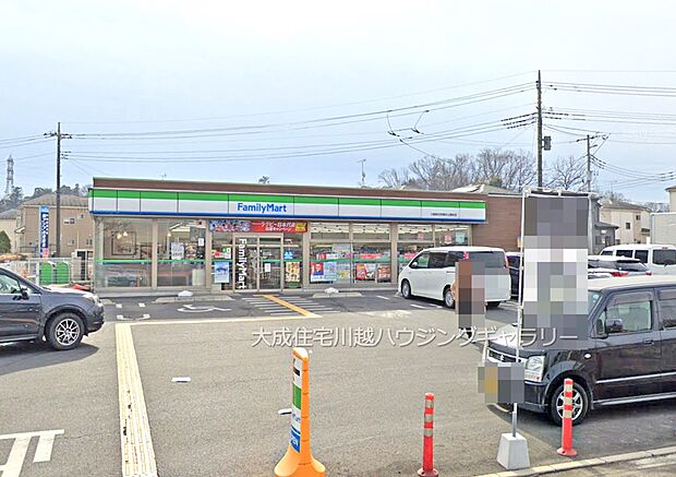 周辺環境:コンビニ 550m ファミリーマート川越安比奈親水公園前店(徒歩7分。コンビニ支払いやイベントチケットの購入、ちょっとしたお買い物でもご利用いただけます。)