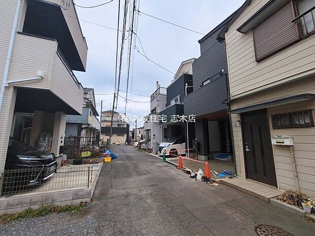 外観:前面道路 現地写真2026.3.6撮影