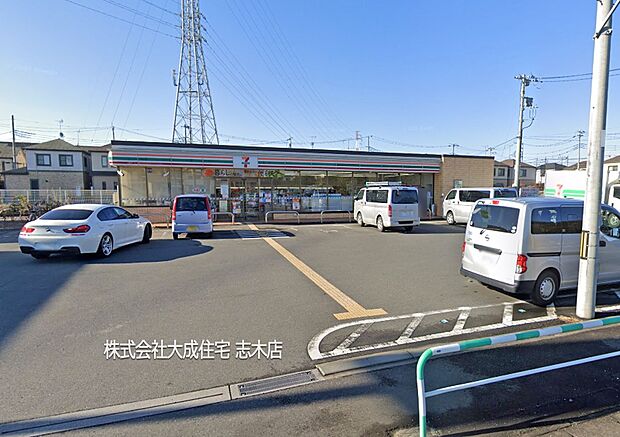 周辺環境:コンビニ 650m セブンイレブン朝霞宮戸4丁目店(徒歩9分。ちょっとしたお買い物に便利です!)
