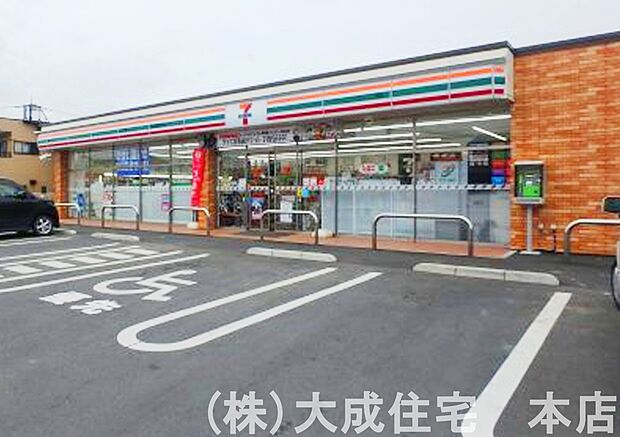 周辺環境:コンビニ 500m セブンイレブン坂戸一本松店(徒歩7分につき ちょっとしたお買い物に便利です^^)
