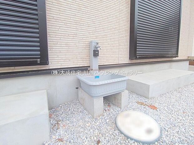 設備:ガーデニングや洗車、外でのお掃除の際にも便利です。　現地写真：2025.12.25撮影