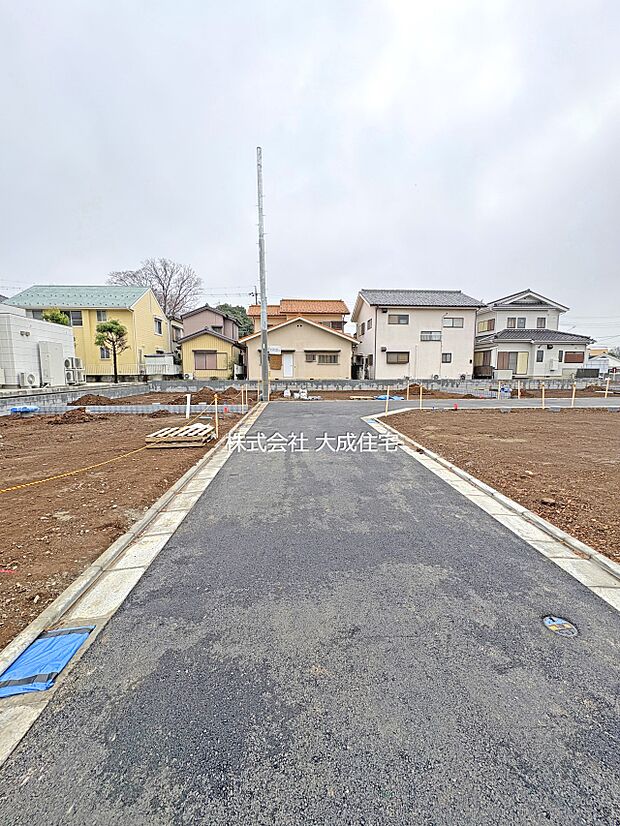 外観:前面道路幅4.5ｍ。　7区画：現地写真2025.12.25撮影