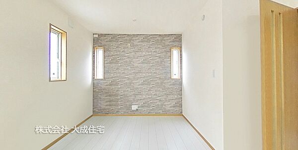 内装:テレビやソファーを置いて団らんが可能です。
