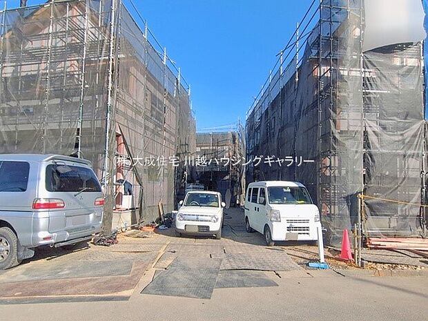 外観:前面道路6ｍございます。　2号棟：現地写真2026.1.30撮影