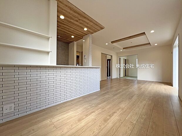 内装:4号棟:LDKゆとりのある広さ! 現地写真2026.3.16撮影