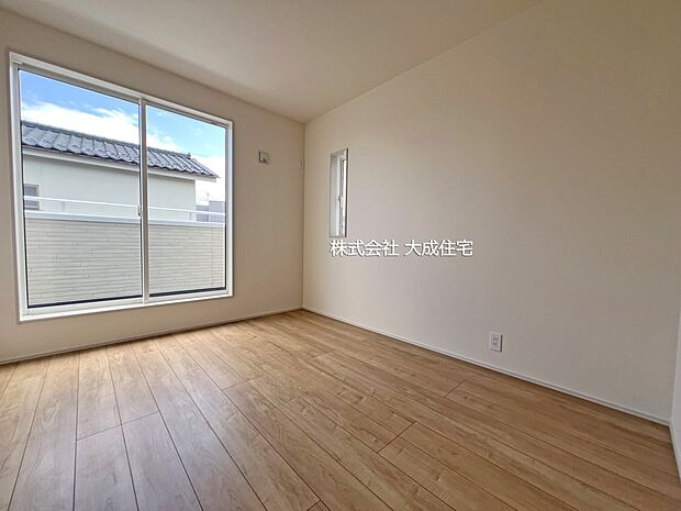 内装:4号棟:バルコニー出入り可能! 現地写真2026.3.16撮影