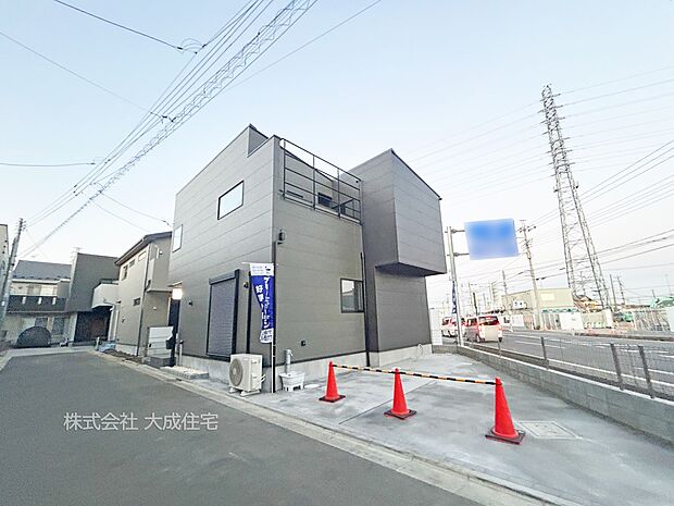 外観:2面を道路に面しています。 現地写真:2026.1.10撮影