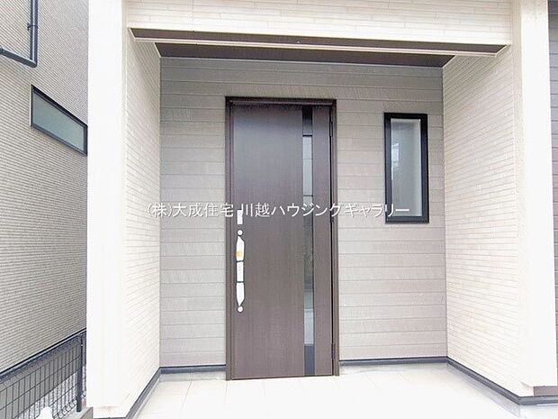 外観:玄関。 2号棟:現地写真2026.2.17撮影