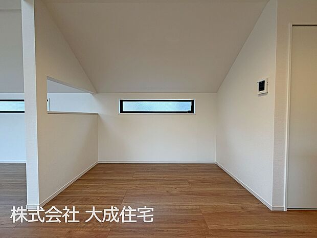 内装:小さなお子さまの遊び場やワークスペースとしてもおすすめの空間! 現地写真2026.2.7撮影