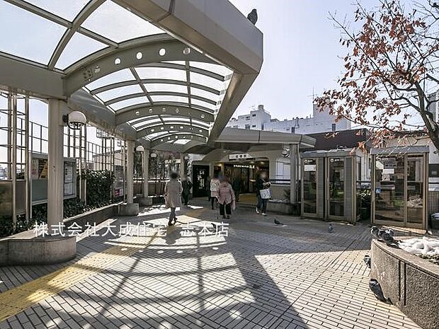 周辺環境:駅 1500m 東武東上線「成増」駅(徒歩19分。駅周辺にも商業施設が充実しています!)