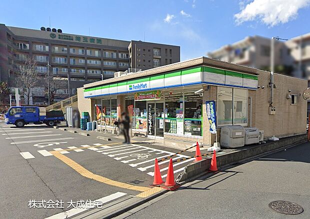 周辺環境:コンビニ 350m ファミリーマート和光諏訪店(徒歩5分。急なお買い物にも便利です!)
