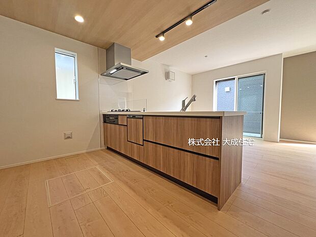 内装:2号棟:出来立てのお料理もすぐに提供できます! 現地写真2026.3.16撮影