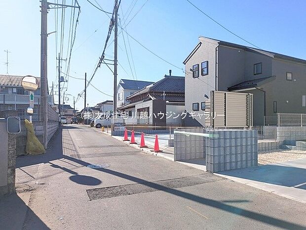 外観:前面道路4mの公道です。 2号棟:現地写真2026.2.3撮影