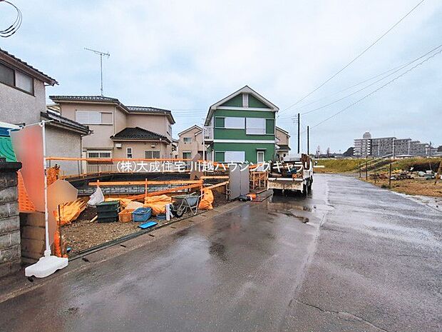 外観:前面道路6m以上。 現地写真:2026.3.3撮影