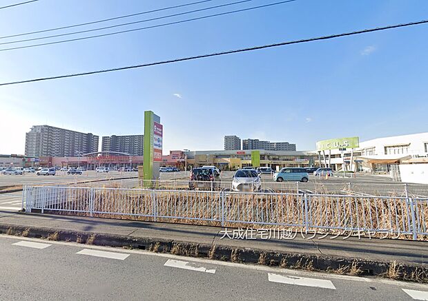 周辺環境:ドラッグストア 400m スギドラッグ川越南古谷店(徒歩5分。お薬だけでなく日用品もお買い求めいただけます。)
