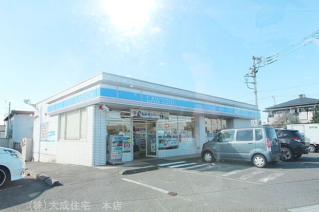 周辺環境:コンビニ 1000m ローソン坂戸上吉田店(徒歩13分　うれしい24時間営業！)