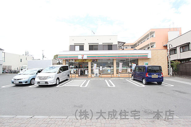 周辺環境:コンビニ 350m セブンイレブン 坂戸本町店(徒歩5分につき ちょっとしたお買い物に便利です^^)