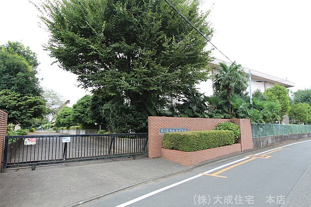 周辺環境:中学校 550m 鶴ヶ島市立西中学校(徒歩8分につき 部活で帰りが遅くなっても安心です!)