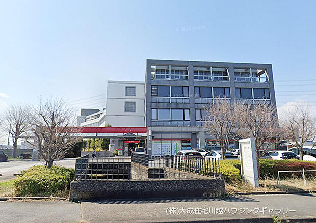 ファミリーマート川越西郵便局S店/郵便局の用事の際にも立ち寄れます。500m徒歩7分