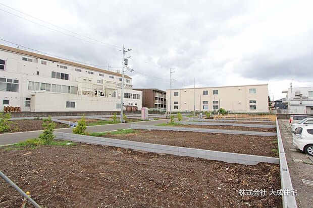 全区画30坪以上のゆとりある敷地。 現地写真2026.8.15撮影