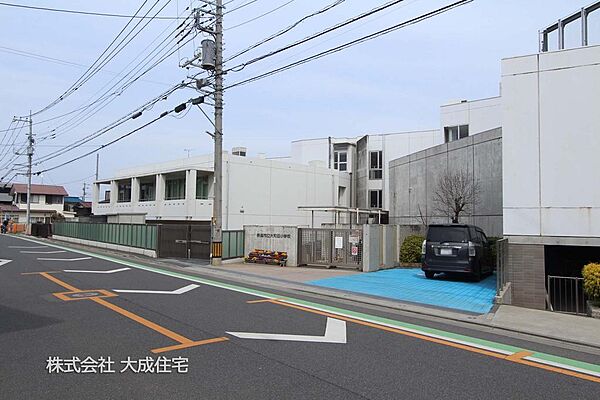 新座市立大和田小学校　徒歩27分（2100ｍ）