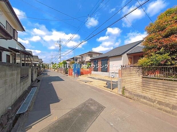 前面道路は5mの公道です。 現地写真:2026.5.12撮影