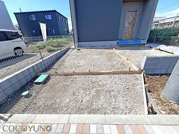 No.1:カースペース2台分あり(車種による) 現地写真2026.9.14撮影
