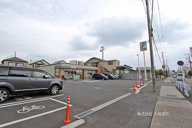 セブンイレブン志木中宗岡1丁目店　500ｍ（徒歩7分）