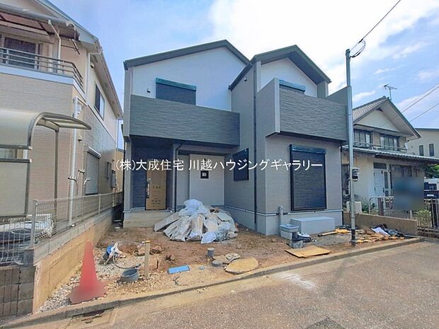 お買い物施設が徒歩圏にある、便利な立地です。 現地写真2026.7.16撮影
