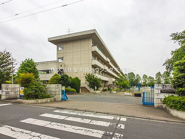 川越市立川越西小学校まで550m 徒歩7分。目ざす学校像:力を伸ばし 心が育つ 楽しい学校