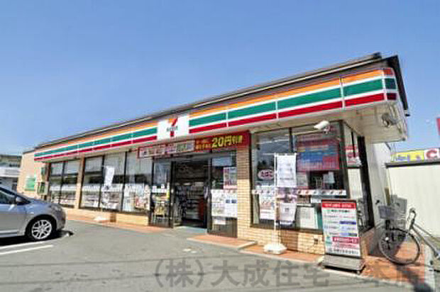 セブンイレブン　坂戸鎌倉町店　徒歩9分