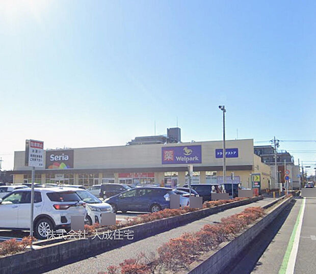 ウェルパーク薬局川越旭町店まで450m 徒歩6分。お薬だけでなく、日用品もお買い求めいただけます。