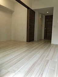 メイクスデザイン川崎III 8階1DKのリビング/ダイニング