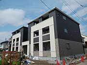 園田駅より徒歩12分 3階 築4年8ヶ月の賃貸物件