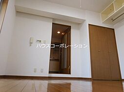 グランシャリオウエスト 2階1Kのリビング/ダイニング