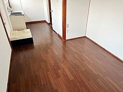 コンフォート金楽寺 2階ワンルームのリビング/ダイニング