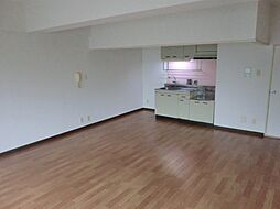 飛鳥グランドパレス 1階2LDKのリビング/ダイニング