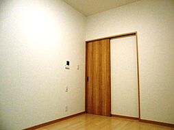 アイリス大物 2階1Kのリビング/ダイニング