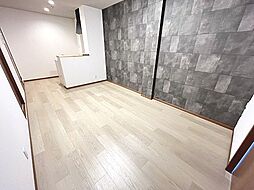 フォルモント城陽 2階1LDKのリビング/ダイニング