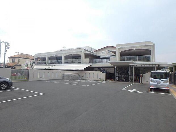 小山保育園まで約924m