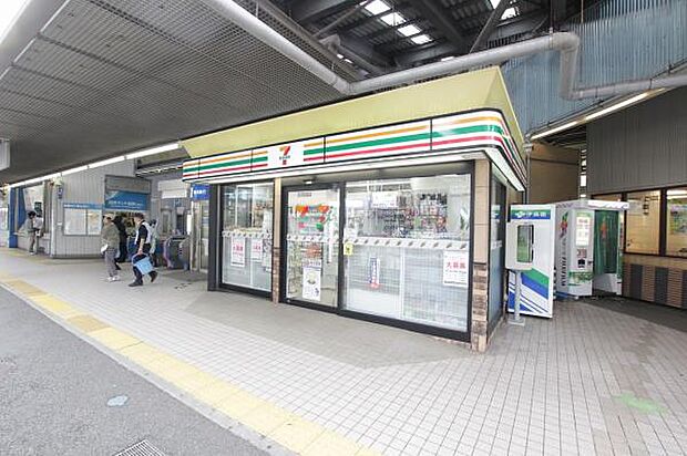 セブンイレブン 川崎西生田店まで約640m
