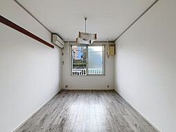 グリーンヒル山 102 1階ワンルームのリビング/ダイニング