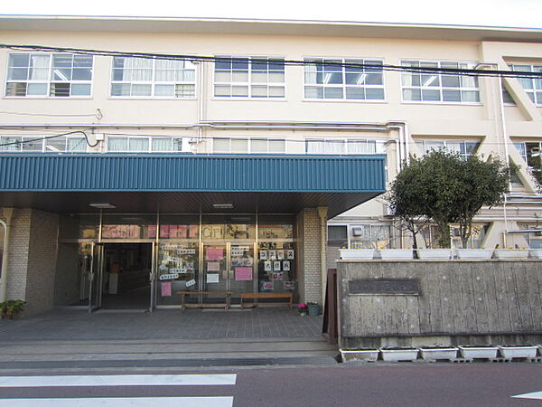 画像19:【中学校】貝塚市立第二中学校まで1293ｍ