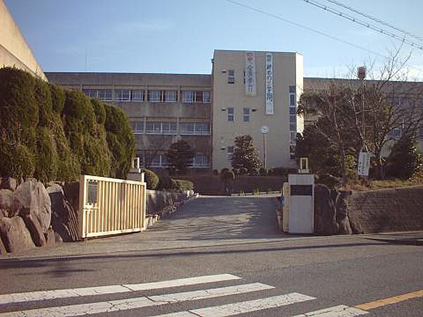 画像20:【中学校】貝塚市立第四中学校まで1572ｍ